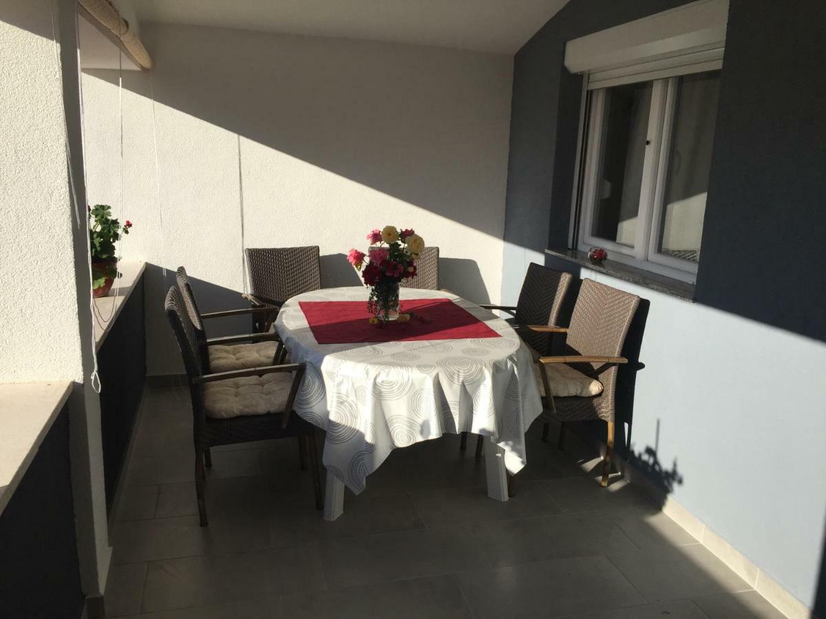Apartment Roko Vir Exterior photo